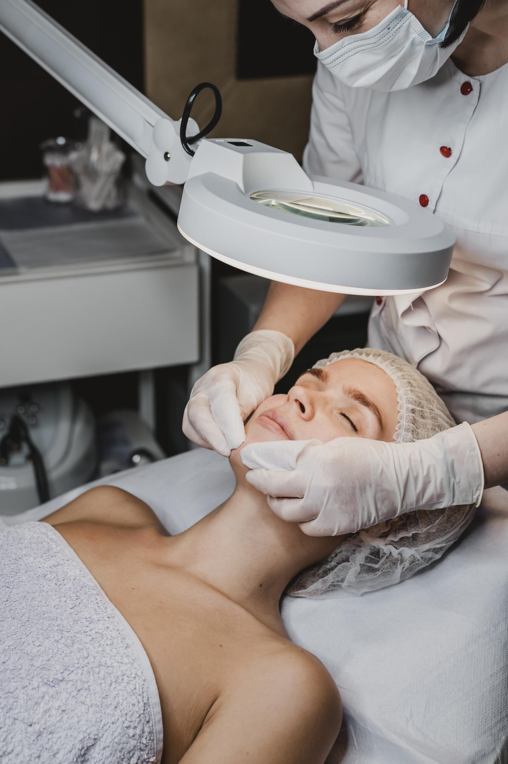 young-woman-getting-beauty-procedure-spa